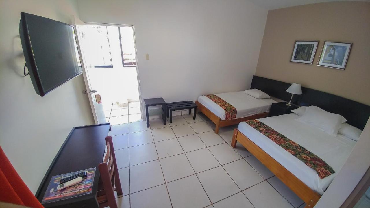 Hostal "Centrika" Tarapoto Exterior photo