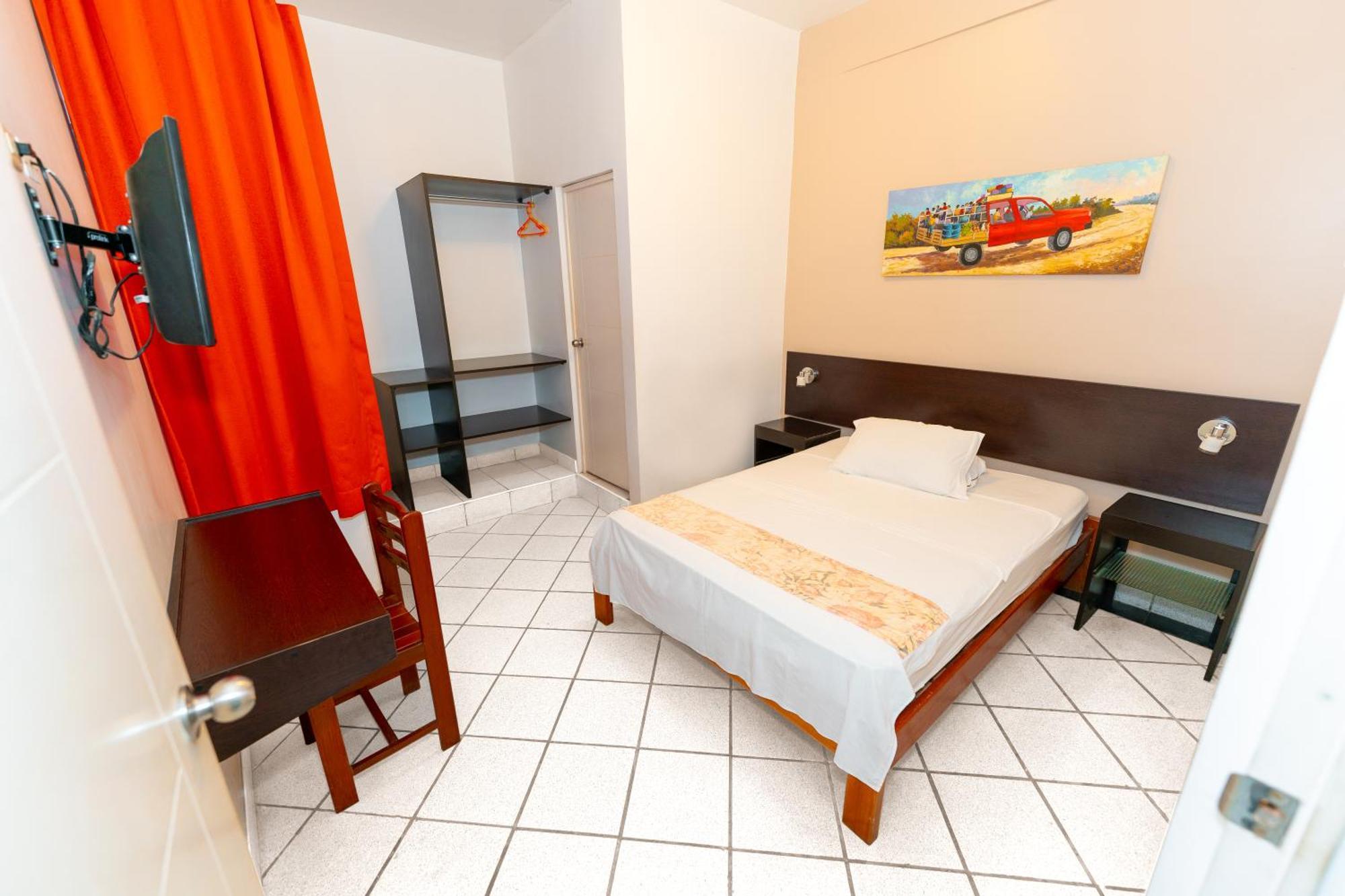 Hostal "Centrika" Tarapoto Exterior photo